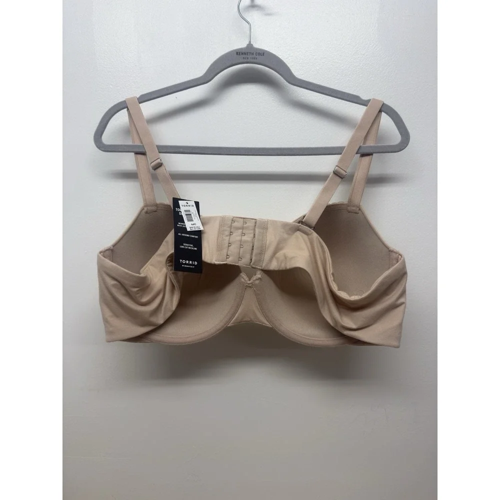 Torrid 46C Bra Beige Curve Demi Underwire Back Closure‎ Memory Foam Cups New #22